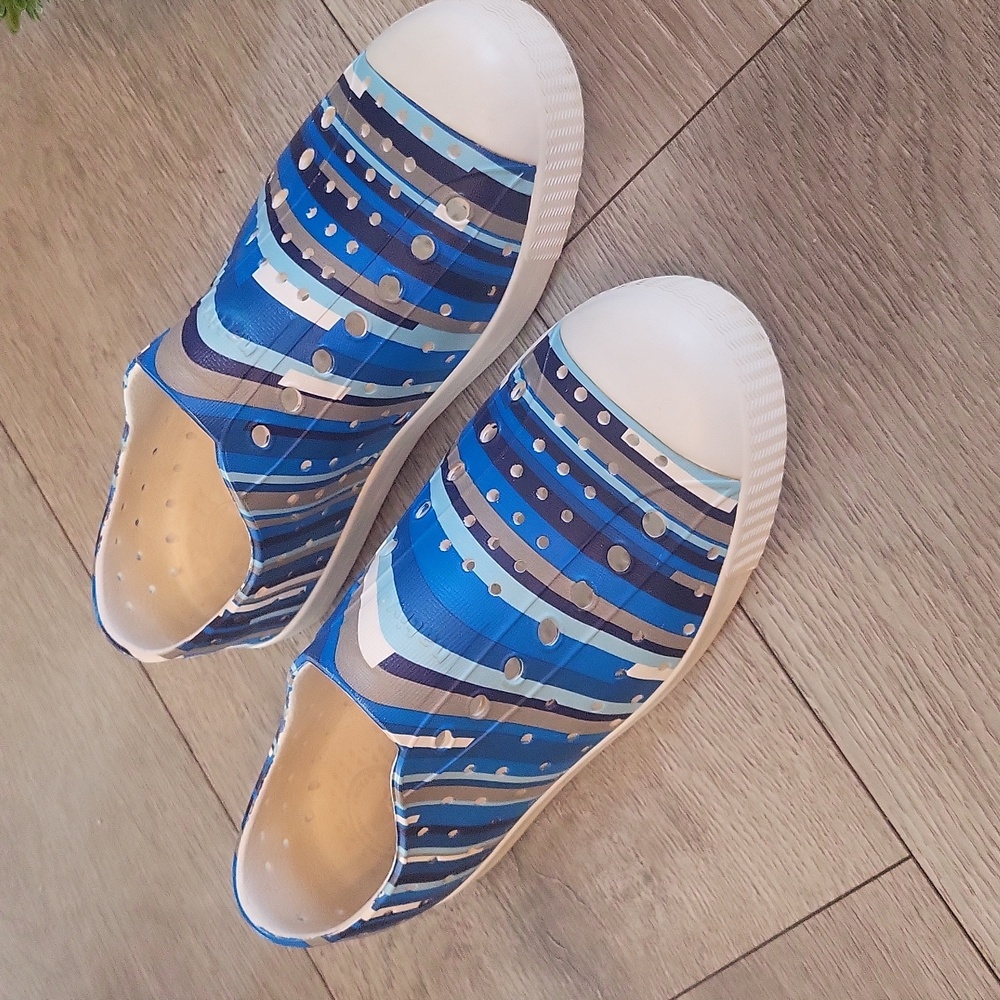 Native l Blue Striped l Jeffersons Kids Shoes l C13